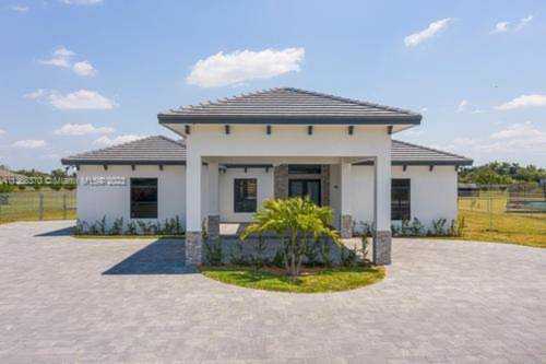 18281 SW 224th St Miami, FL 33170