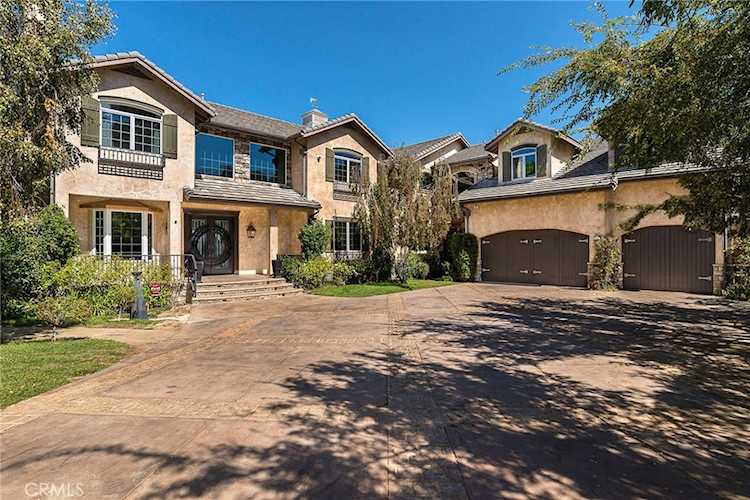 3356 Adamsville Ave Calabasas, CA 91302