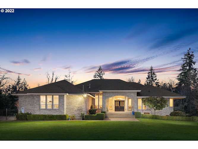 15031 S Beaton RD Oregon City, OR 97045