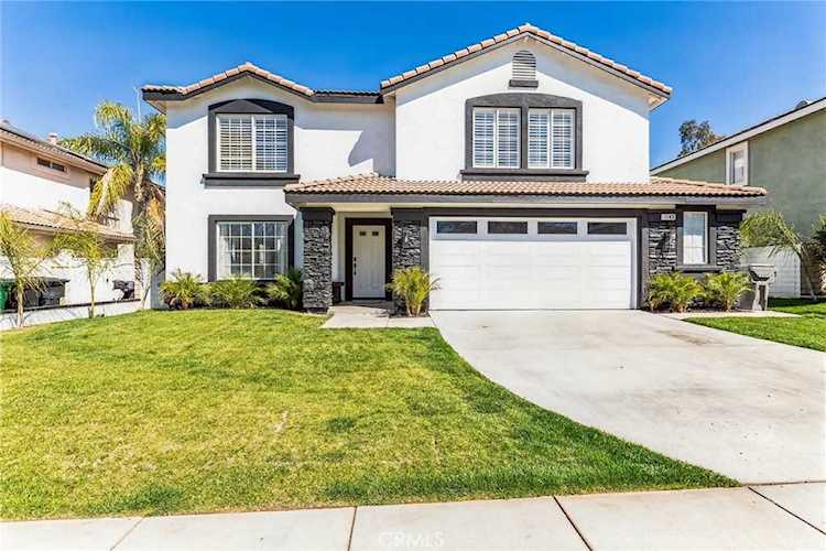 1143 Belridge Place Corona, CA 92881 | MLS CV23038345 Photo 1