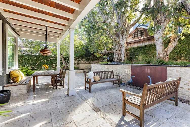 7532 W 82nd St, Playa Del Rey, CA 90293 | RubyHome Photo 1