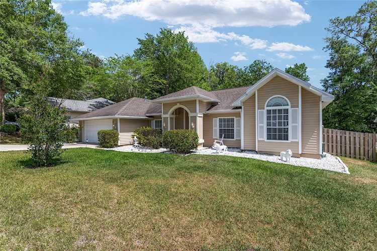 1005 NW 101st Dr Gainesville, FL 32606