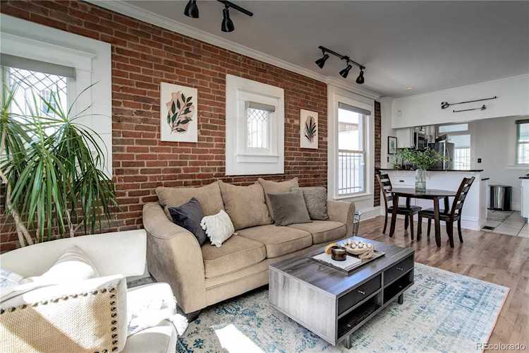 621 E 5th Ave Alamo Placita Fantastic south facing, end unit row home in highly desirable Alamo Placita neighborhood. This 2... Denver Denver CO 80203 2589517 home for sale $590,000 2589517 Photo 1