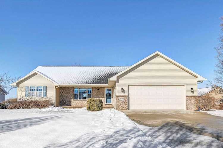 2190 Trailside Ln De Pere, WI 54115 home for sale, MLS#50271761 - Dallaire Realty Photo 1