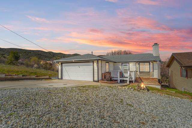 42606 Coolcrest Drive Lake Hughes, CA 93532