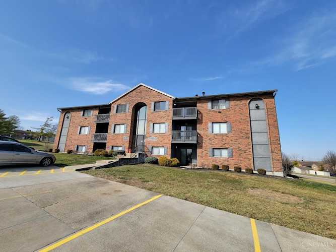 9477 Woodland Hills Dr West Chester, OH 45011 | MLS 1764501 Photo 1