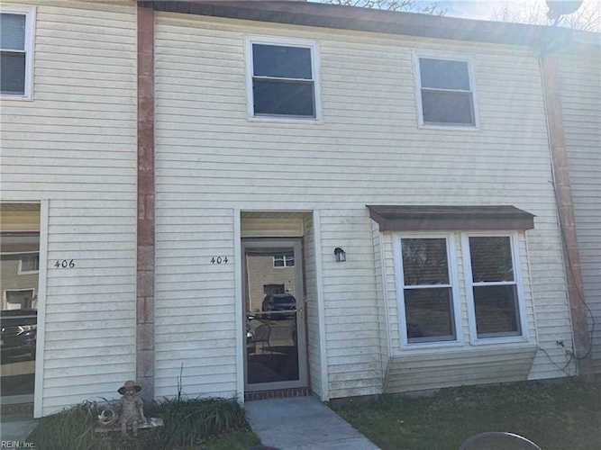 404 Hill Meadow Dr Virginia Beach, VA 23454
