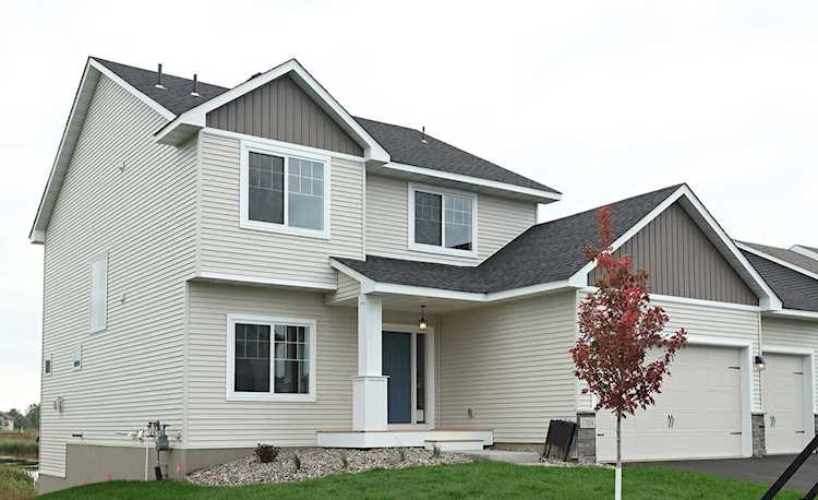 19816 Henning Avenue Lakeville, MN 55044