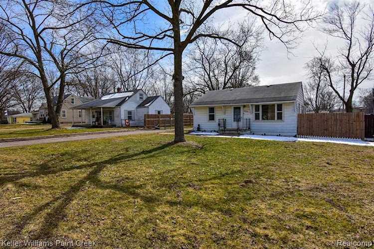 24329 Mary St Taylor, MI 48180 | MLS 20230017615 Photo 1