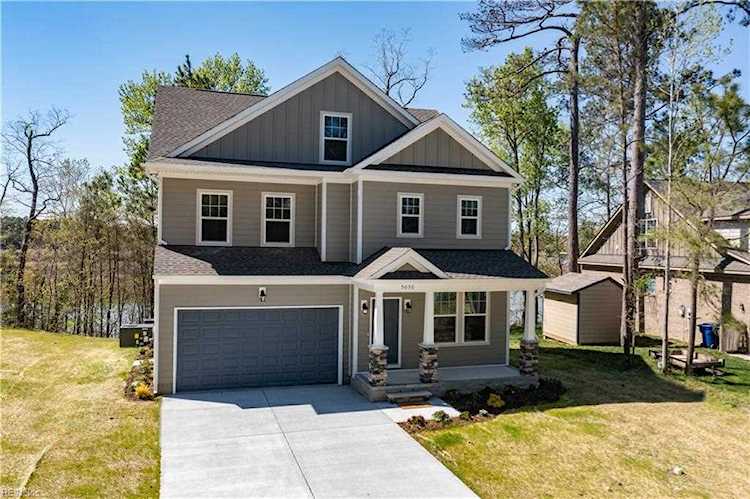 home for sale in Riverside Estates Suffolk VA 23434 - MLS 10479701 Photo 1
