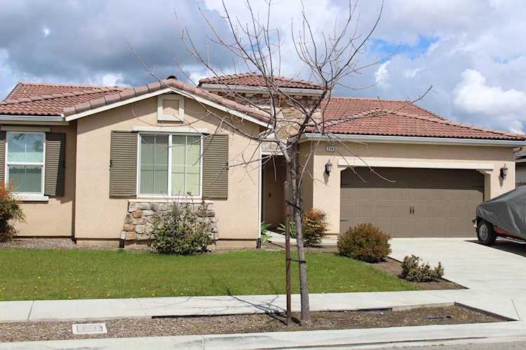 2640 W Connelly Ave Visalia, CA 93291