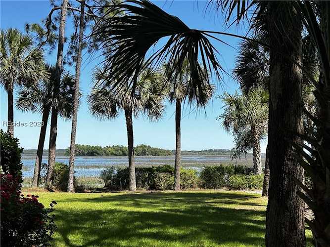 70 Royal Pointe Dr Hilton Head Island, SC 29926
