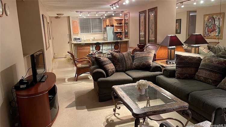 469 Ena Road #3304 Honolulu, HI 96815