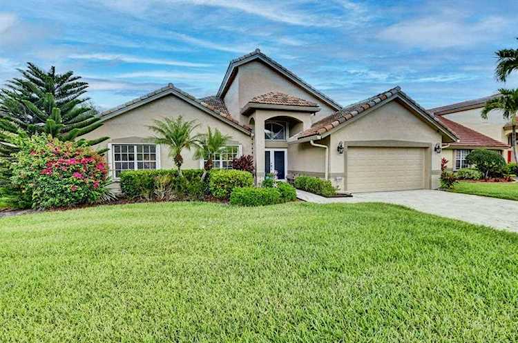 6141 Hook Lane Boynton Beach, FL 33437