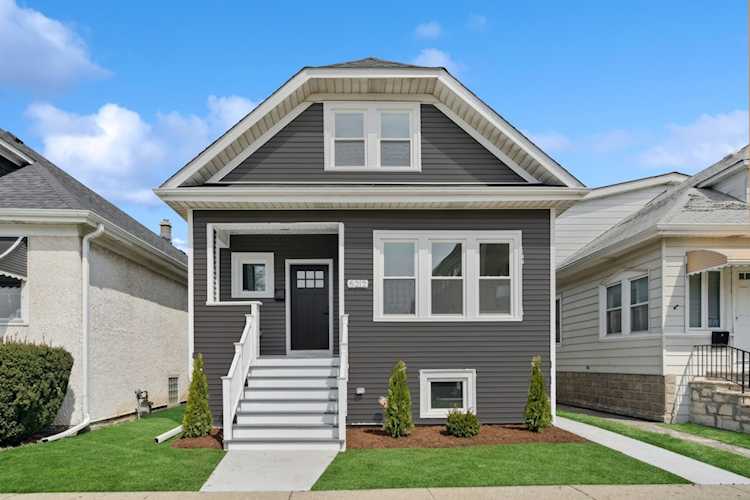 5212 W Grace St Chicago, IL 60641 | MLS 11756030 Photo 1