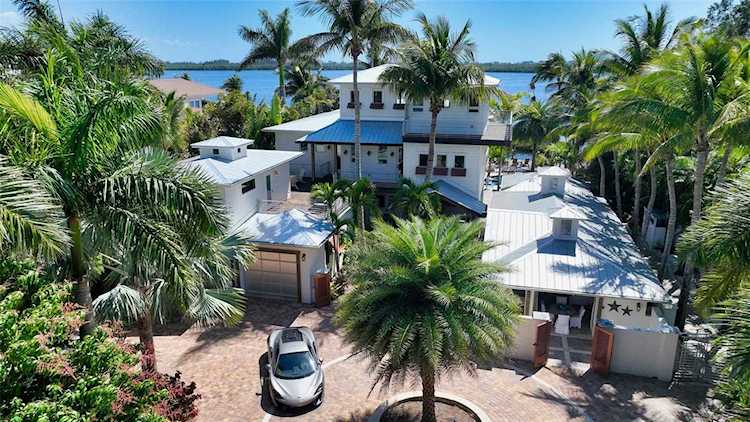 10216 46th Ave W Bradenton, FL 34210