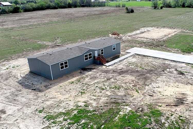 288 Fisher Street Bonham, TX 75418