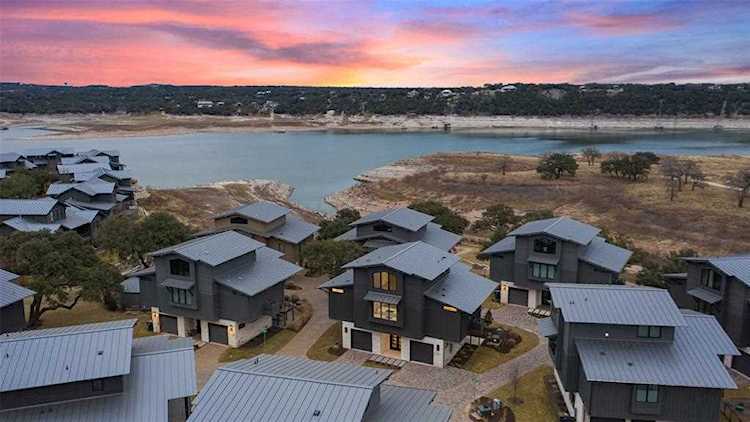 2208 Escape BLVD #17 Spicewood, TX 78669