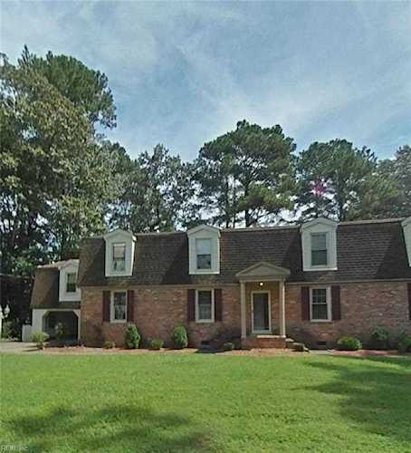 621 Crossland Dr Chesapeake, VA 23320 | MLS 10466274 Photo 1