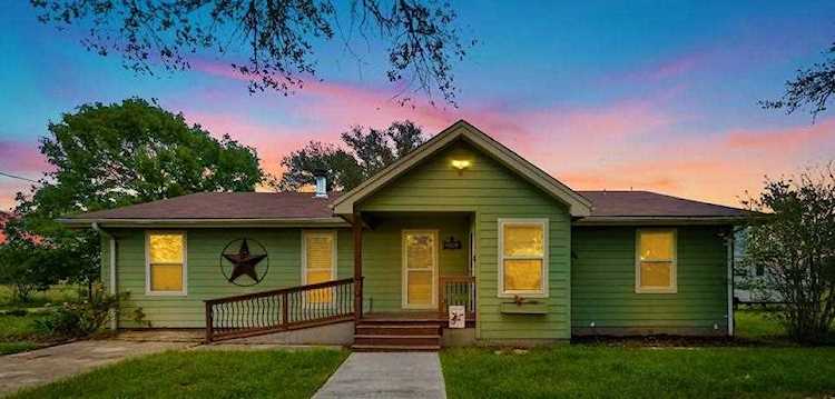 3400 San Marcos Highway Luling, TX 78648