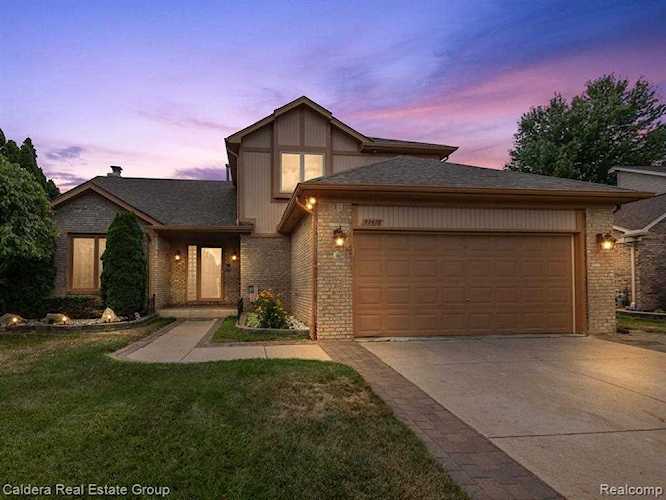 52478 Fawn, Macomb, MI 48042 in Deerwood # 04|Macomb MLS# 60111042 Photo 1