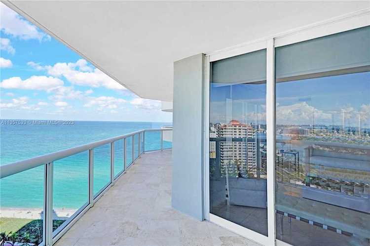 6301 Collins Ave #1408 Miami Beach, FL 33141