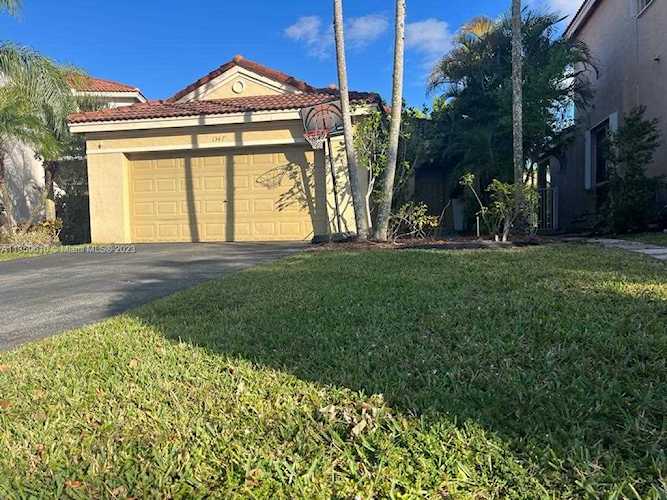 1347 Plumosa Way Weston, FL 33327