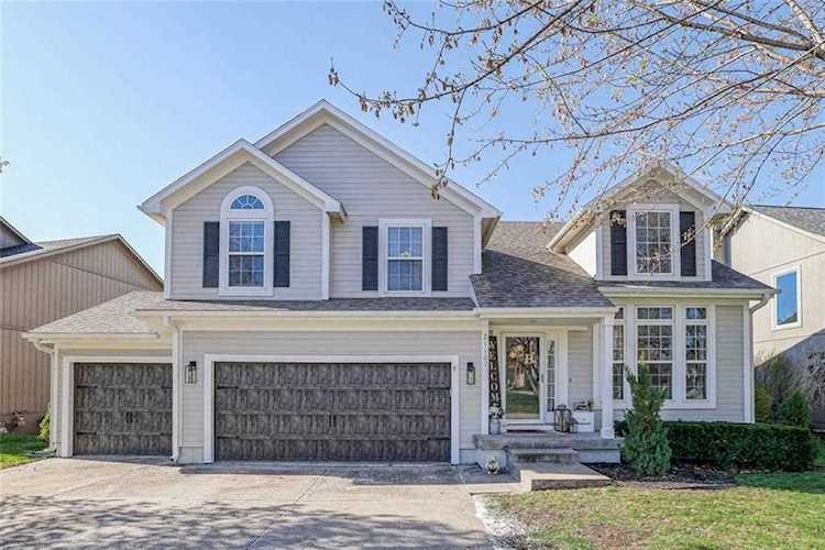 21107 W 58th St Shawnee, KS 66218 | MLS 2429554 Photo 1