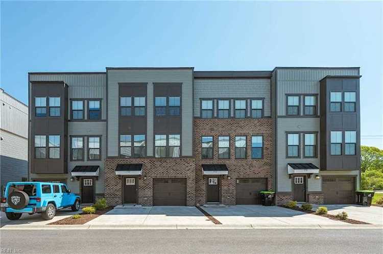 1728 Shorebird Ln Virginia Beach, VA 23456 | MLS 10481826 Photo 1
