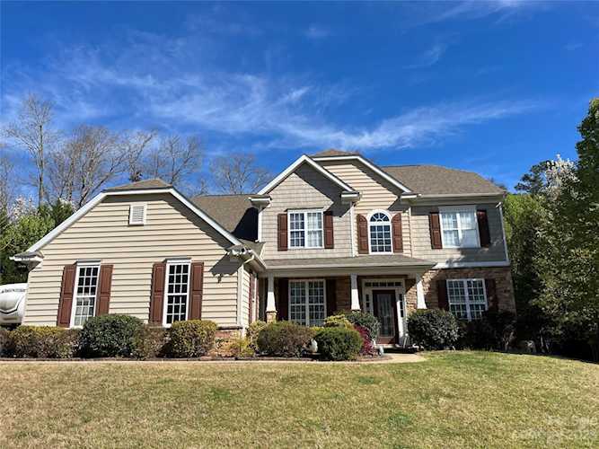 6312 Crosshall Place Waxhaw, NC 28173