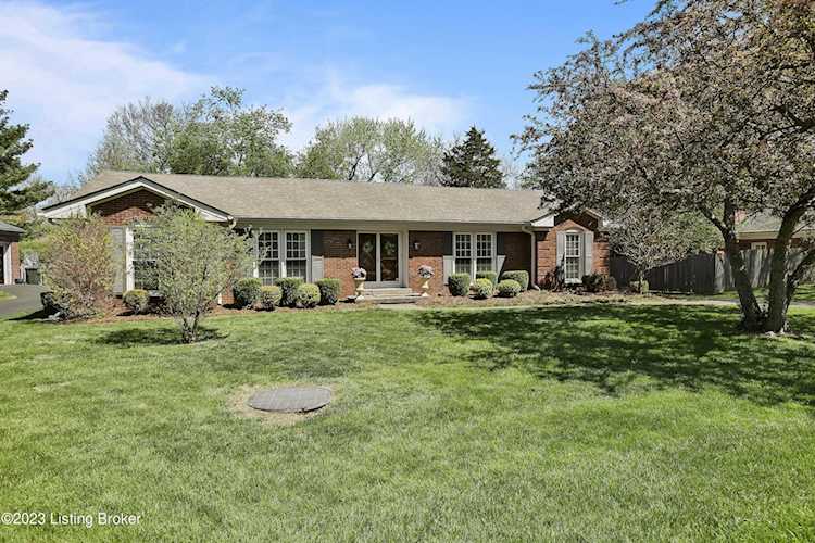 317 Brentford Ct, Louisville, KY 40243 - Douglass Hills $390,000 Photo 1