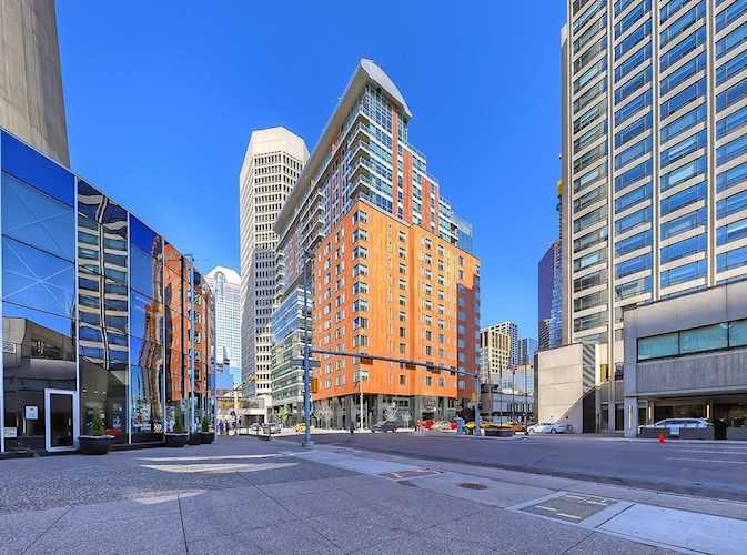 108 9 Ave SW #1708 Calgary, AB T2T 2Y7