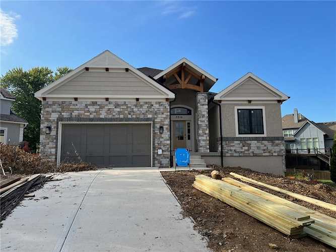 5316 W 154th St Leawood, KS 66224