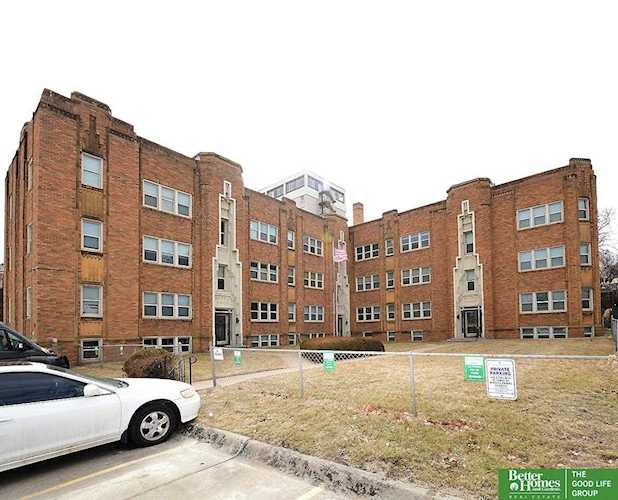 128 N 31st St Omaha, NE 68131 | MLS 22305187 Photo 1