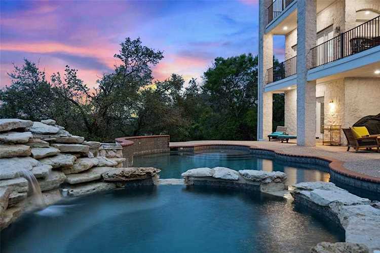 4415 Lago Viento Austin, TX 78734