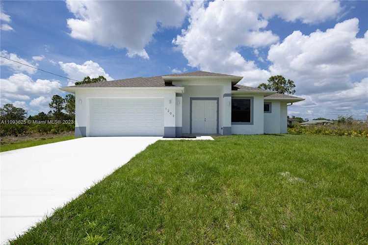929 Gleason Other City - In The State Of Florida, FL 33971