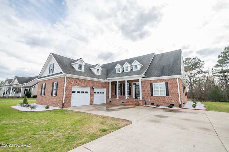 184 Schooner Landing Drive Edenton, NC 27932