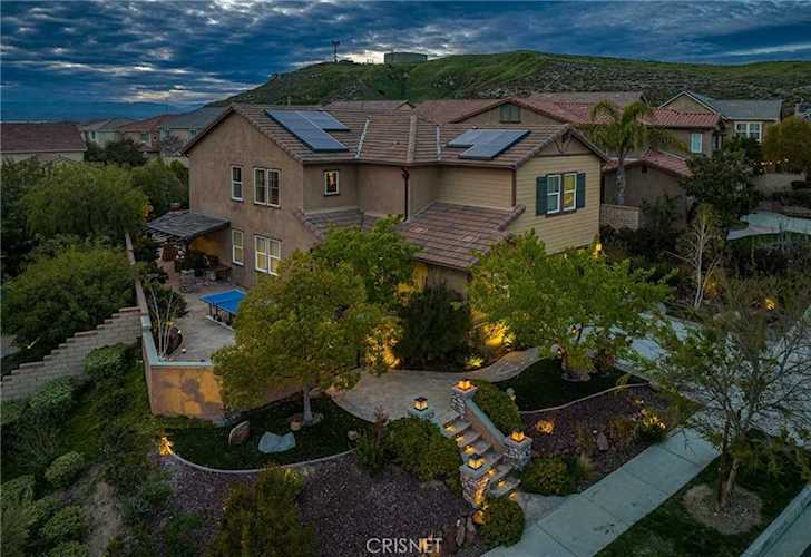 22517 Skipping Stone Dr Saugus, CA 91350 | MLS SR23051603 Photo 1