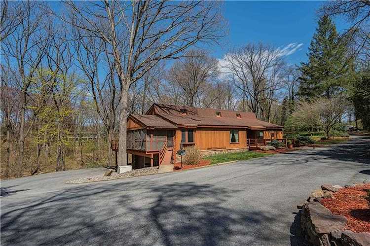 2348 South Cedar Crest Blvd home for sale in Allentown, PA - Homeway Real Estate Photo 1