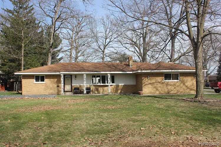 9418 Southworth Ave Plymouth Twp, MI 48170 home for sale, MLS#20230026878 | Dwellings Michigan Real Estate Photo 1