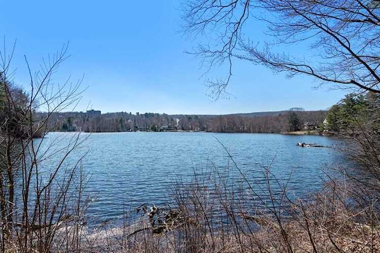 Botany Bay Worcester, 20 Waterford Dr 70, MA, condo for sale, MLS