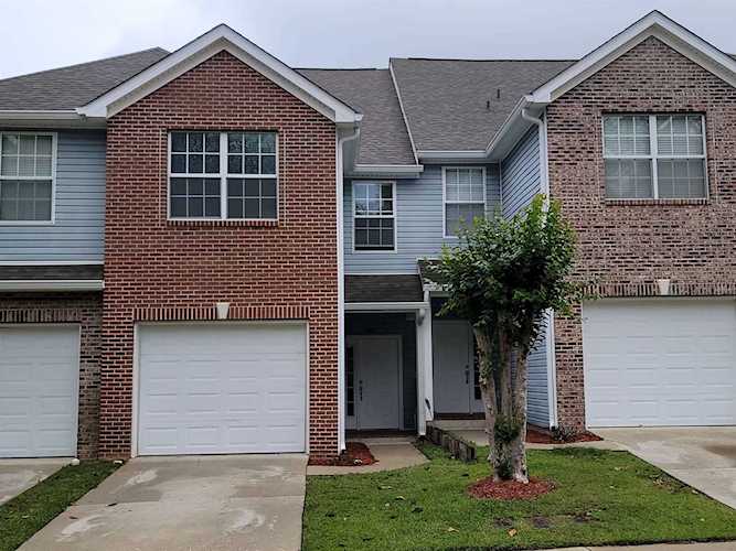1320 Hendrix Rd Tallahassee, FL 32301 in Charleston Ridge Condominiums Photo 1