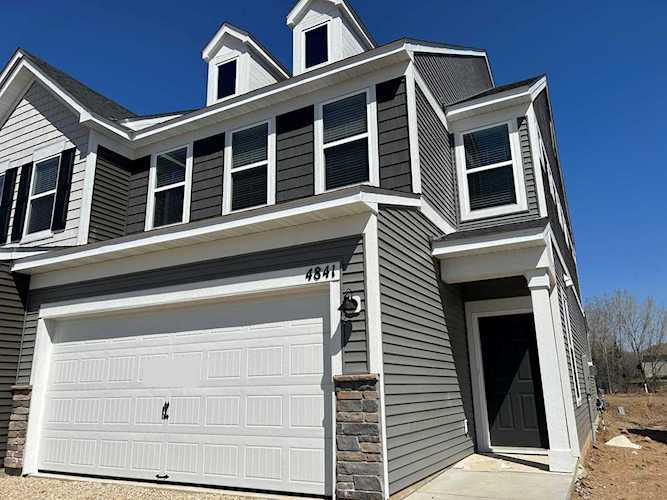 4841 Avery Court Eagan, MN 55123