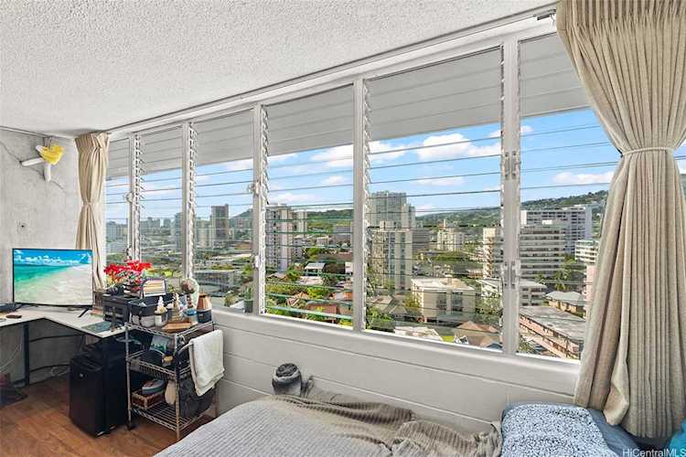 1550 Wilder Avenue #A1306 Honolulu, HI Metro 96822 | Juliet Realty Photo 1