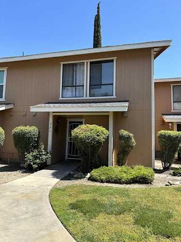 226 N Crenshaw St Visalia, CA 93291 | MLS 223047 Photo 1