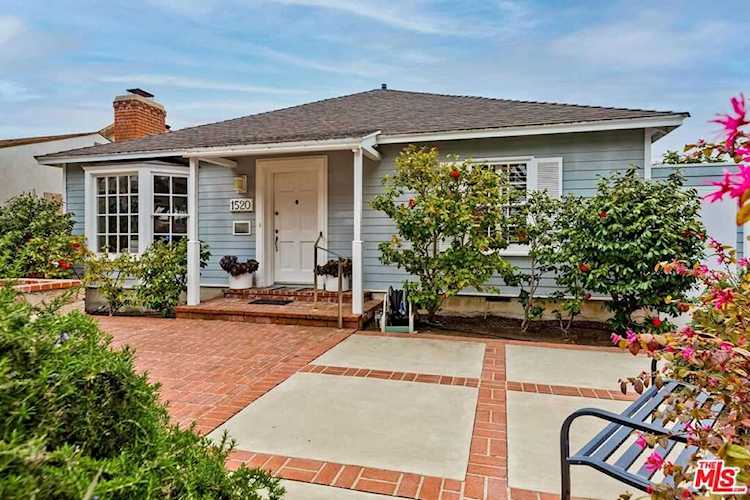 1520 Bay St Santa Monica, CA 90405 home for sale, MLS#23256849 - High Rises Condos Photo 1