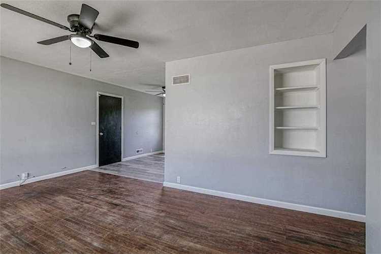 10925 Bristol Terrace Kansas City, MO 64134 | MLS 2424670 Photo 1