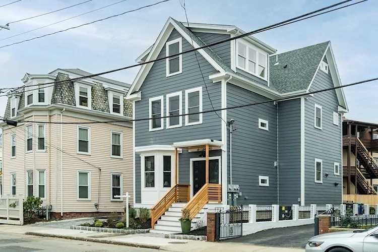68 Concord Ave #1 Somerville, MA 02143