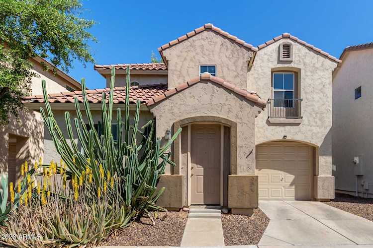 1512 E Mobile Lane Phoenix, AZ 85040 | MLS 6544852 Photo 1