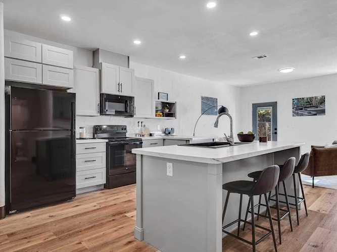 1338 Clay St Tallahassee, FL 32304 in Griffin Hgts Photo 1